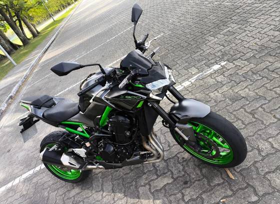 KAWASAKI Z900 KAWASAKI Z900